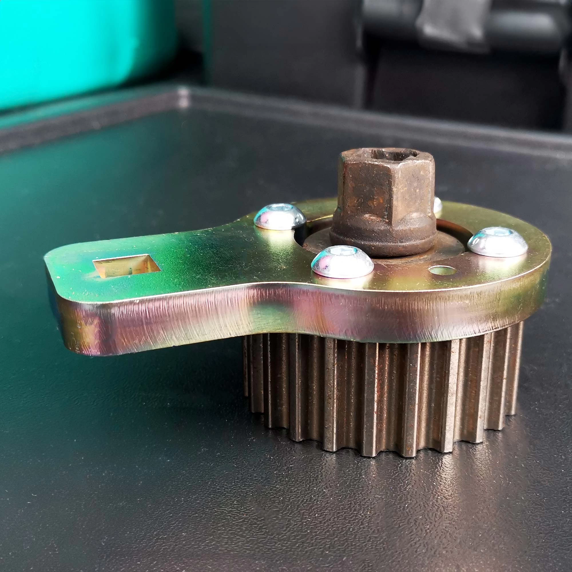 ミラカール 4G63 / 4G64 Crank Sprocket Locking Tool (Fits MD326852) – FIBA